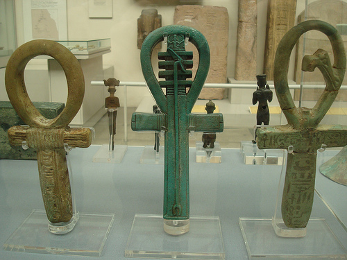 Ankhs, en el museo británico Ankhs, en el museo británico